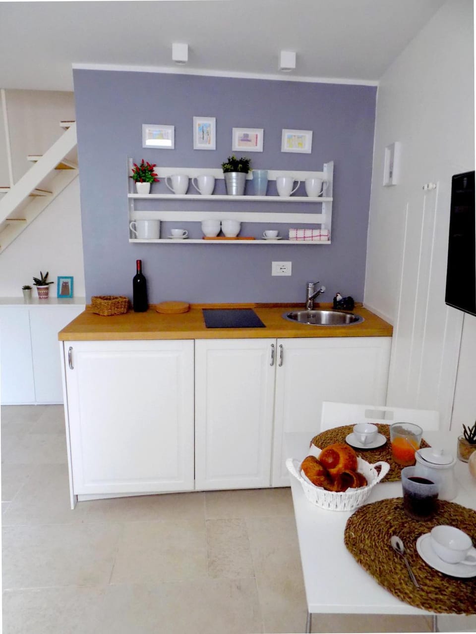 Coffee/tea facilities, Kitchen or kitchenette