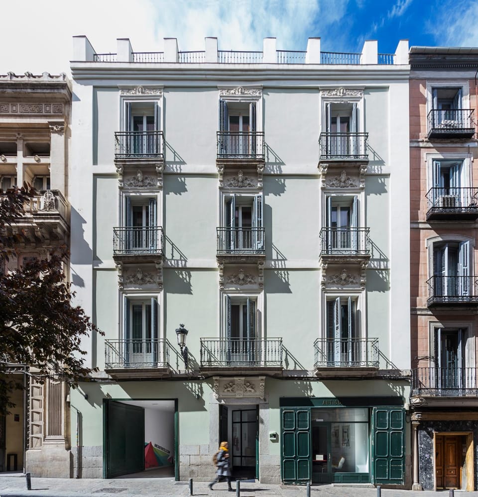 Property building, Facade/entrance, Neighbourhood