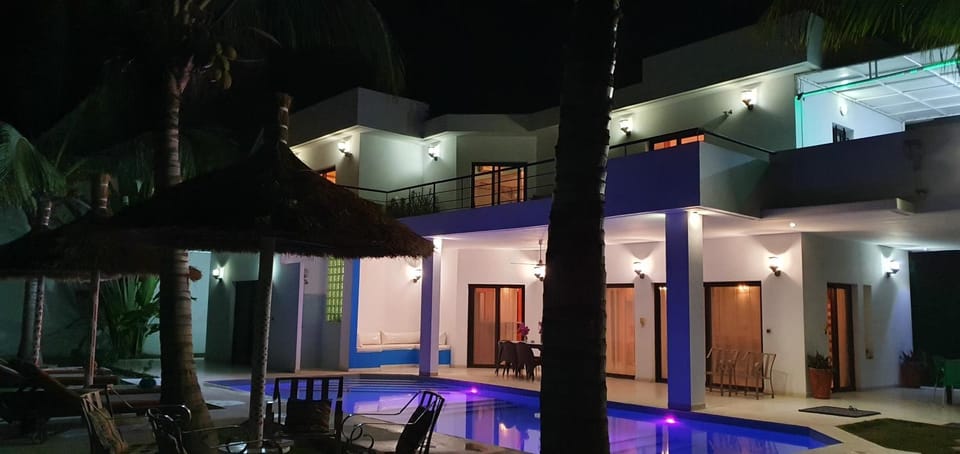 Property building, Swimming pool
