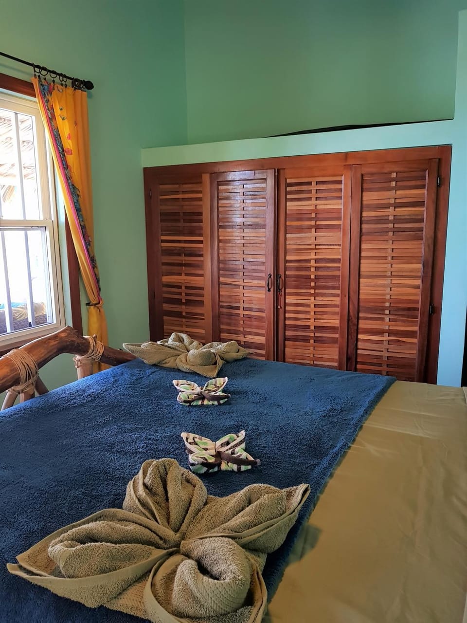 Slo-N-Ez Villa Terrace (Ocean View) Apartment in Belize District