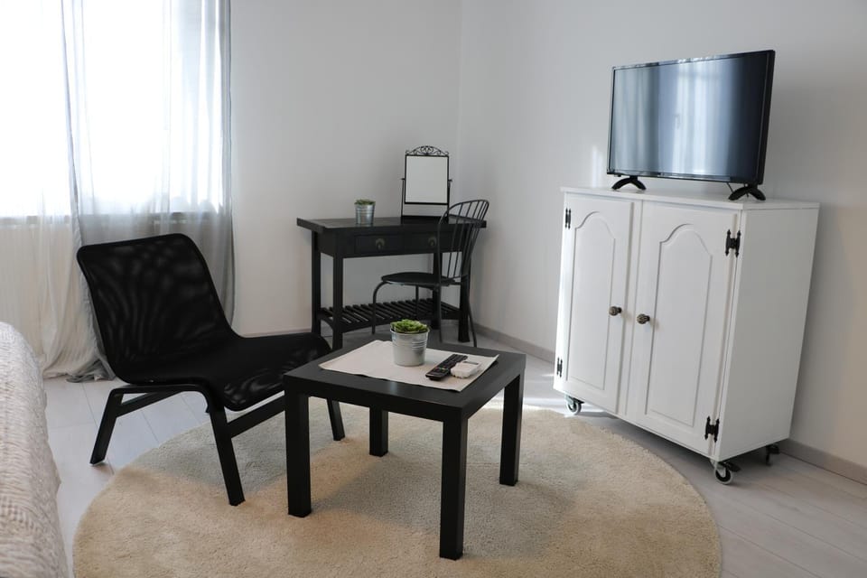 TV and multimedia, Seating area