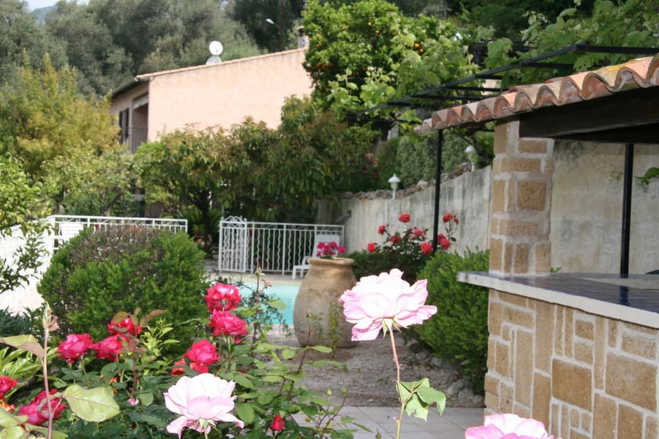 L'Aleandra Bed and Breakfast in Menton