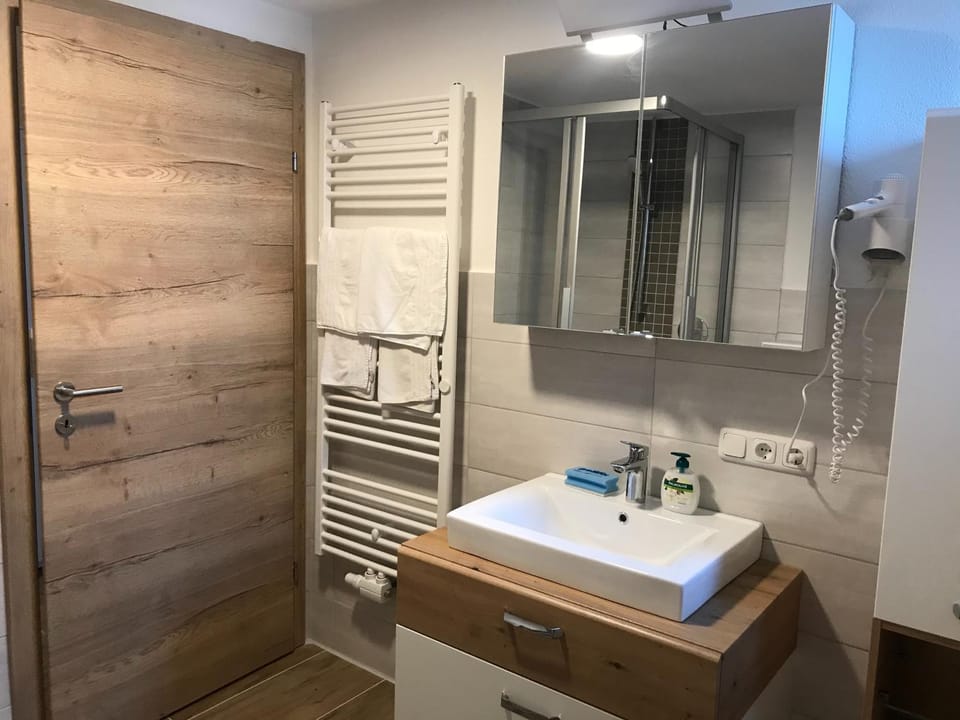 Shower, Bathroom