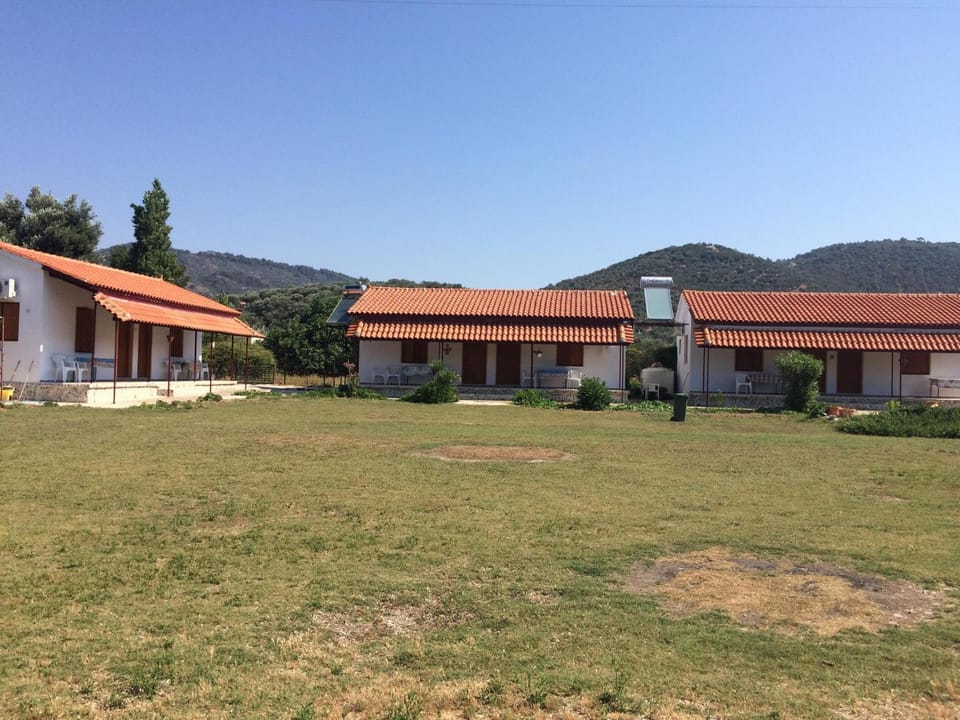 LYGIROS ANASTASIOS Apartment in İzmir Province
