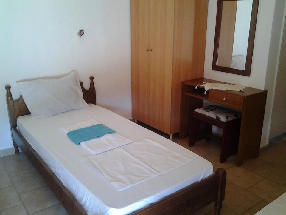 LYGIROS ANASTASIOS Apartment in İzmir Province