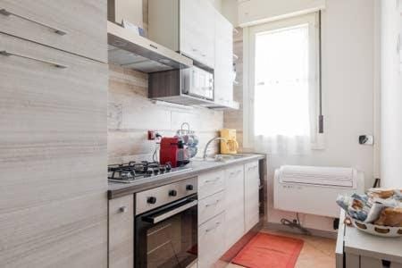Kitchen or kitchenette, Communal kitchen