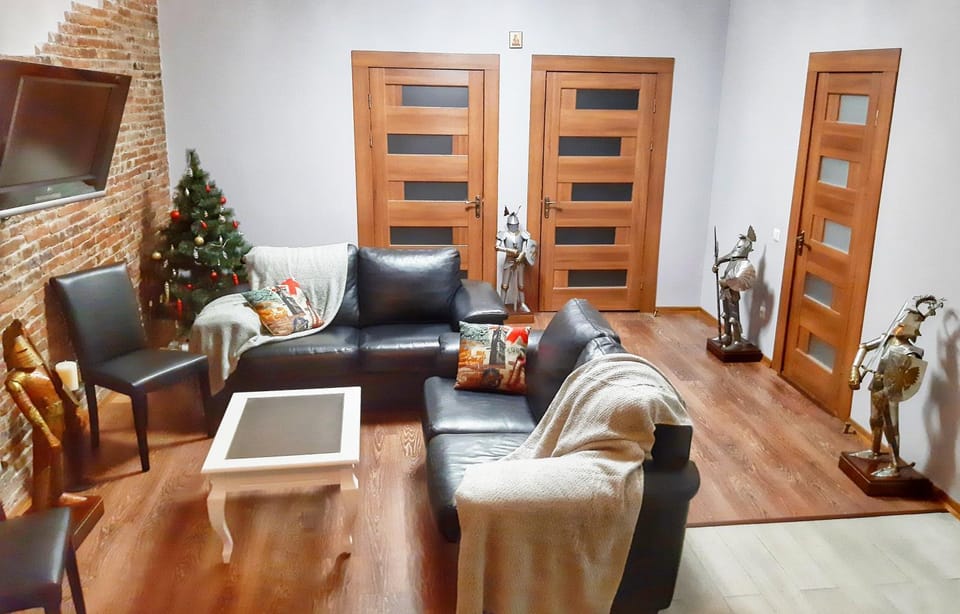 Communal lounge/ TV room, Seating area