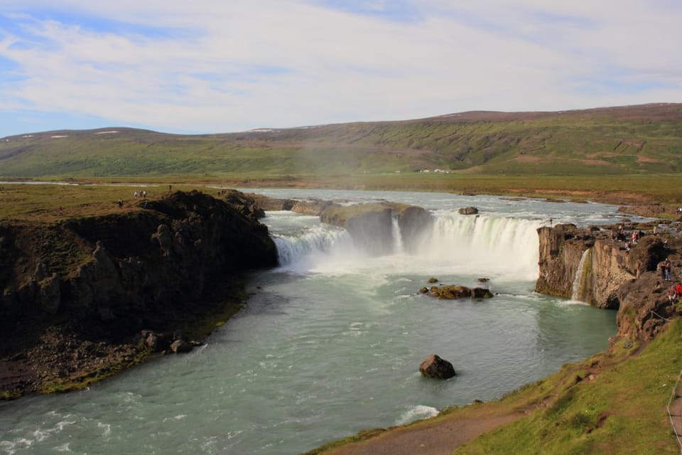 Nearby landmark, Natural landscape