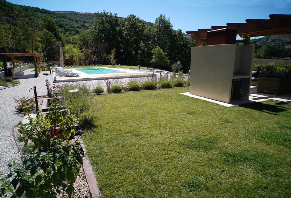 Garden, Swimming pool