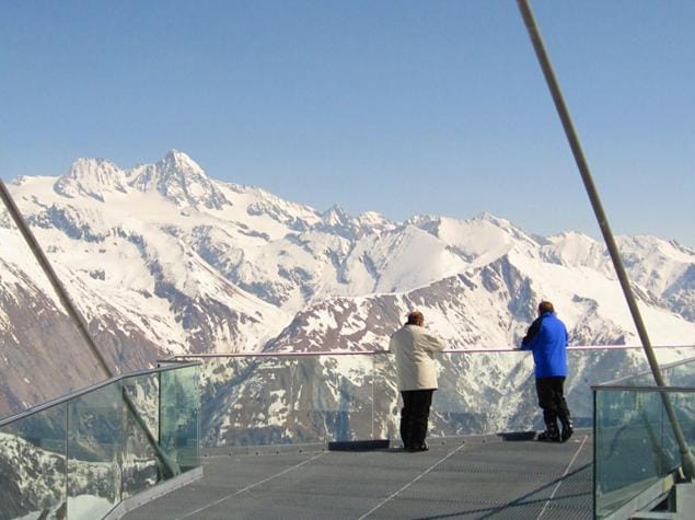 Winter, Skiing