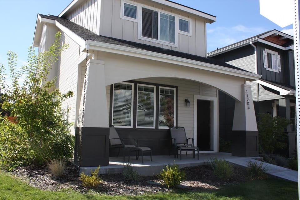 11203 Arch House in Boise