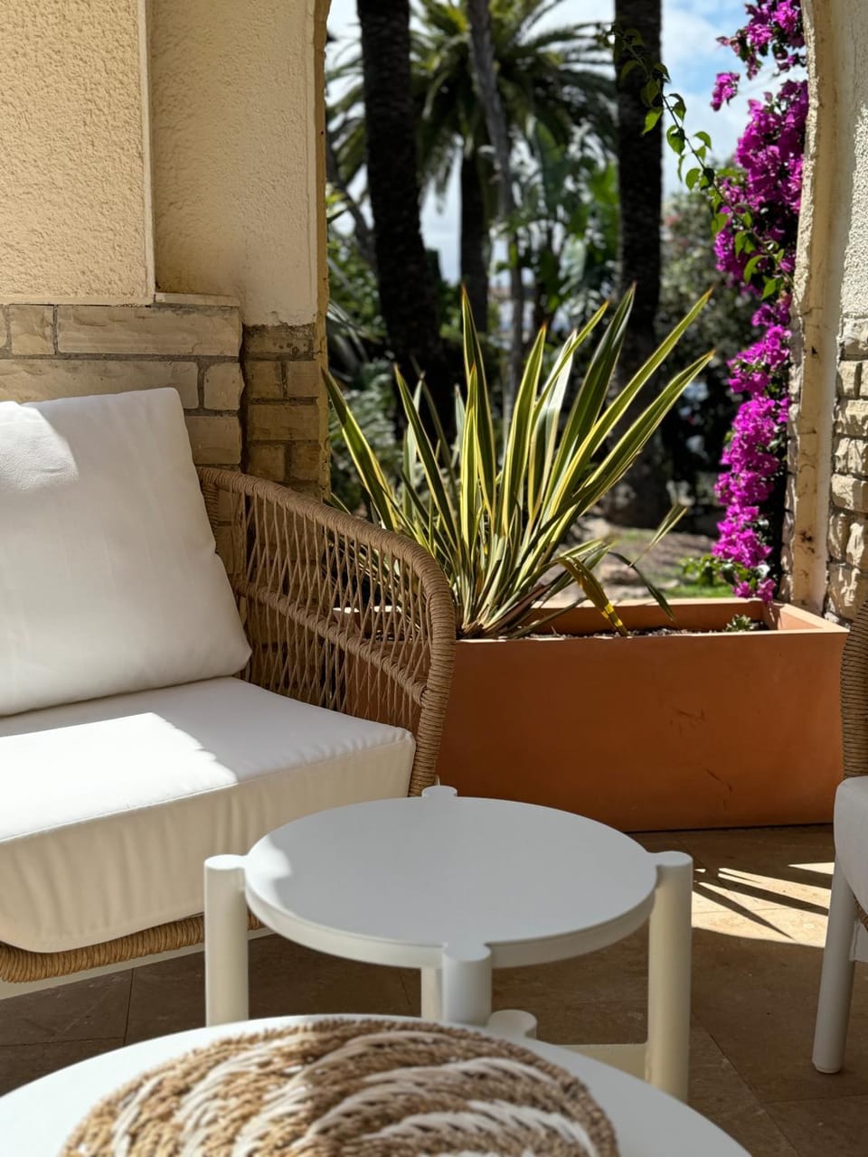 View (from property/room), Balcony/Terrace, Seating area, Garden view