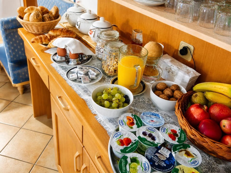 Buffet breakfast