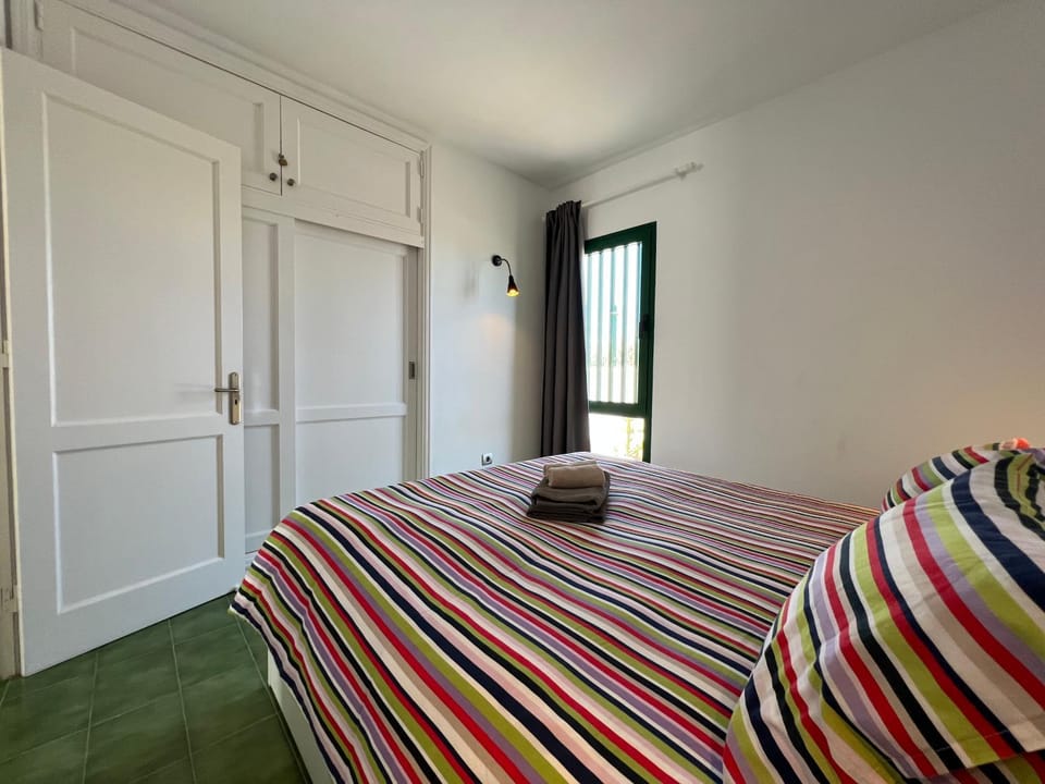 Bed, Bedroom, wardrobe