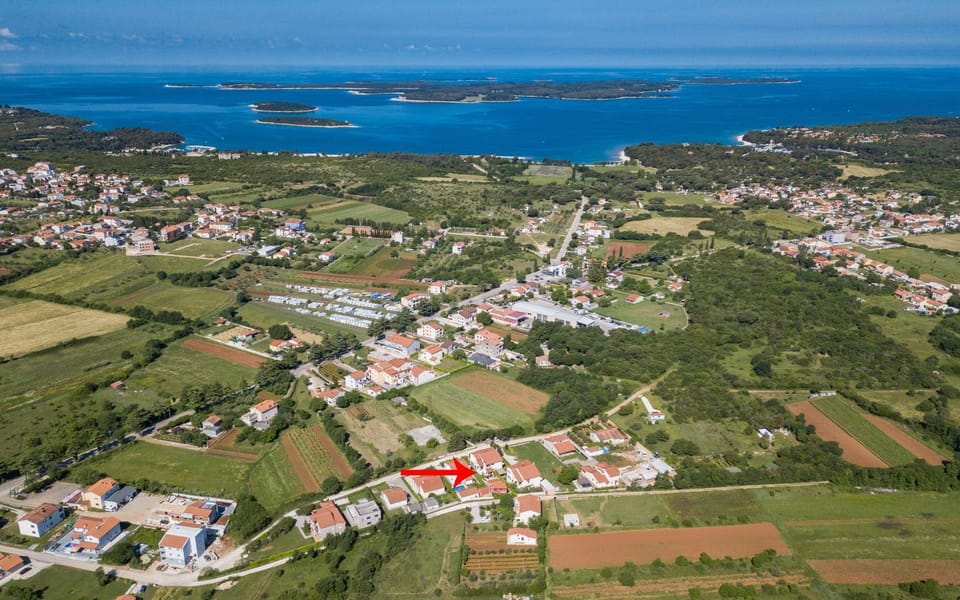 Bird's eye view, Garden, Beach, Swimming pool