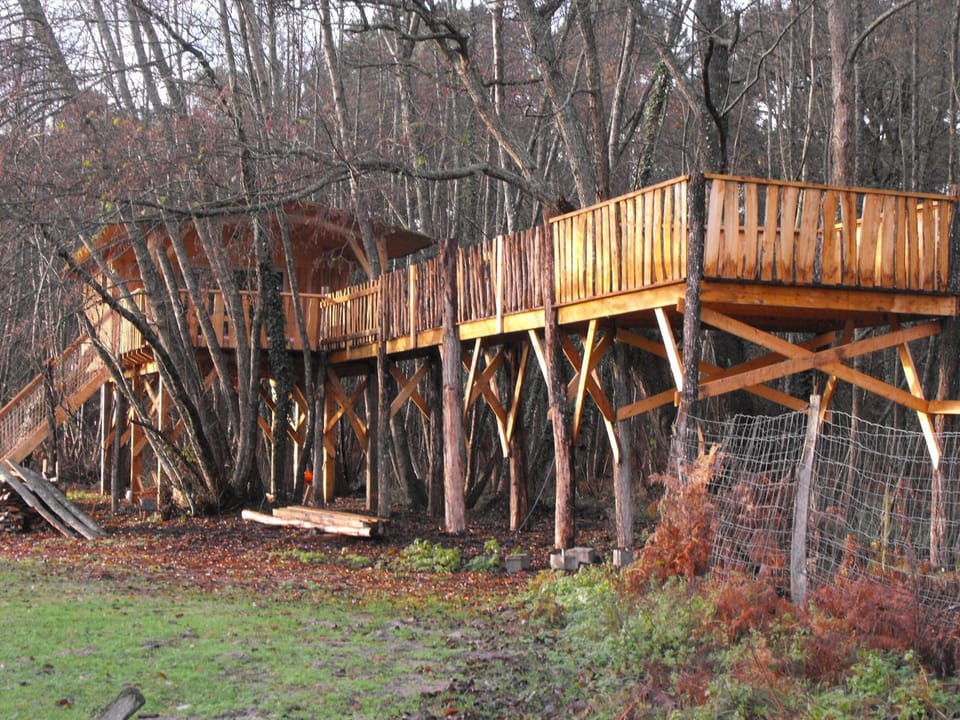 Cabane des cerfs Luxury tent in Occitanie