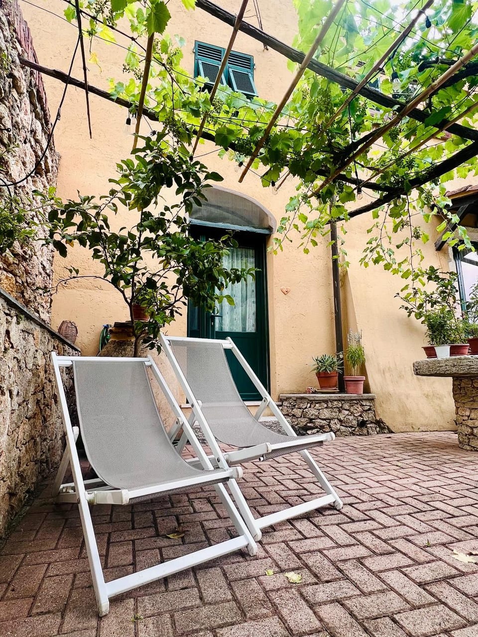 Agriturismo Alveare Farm Stay in Liguria