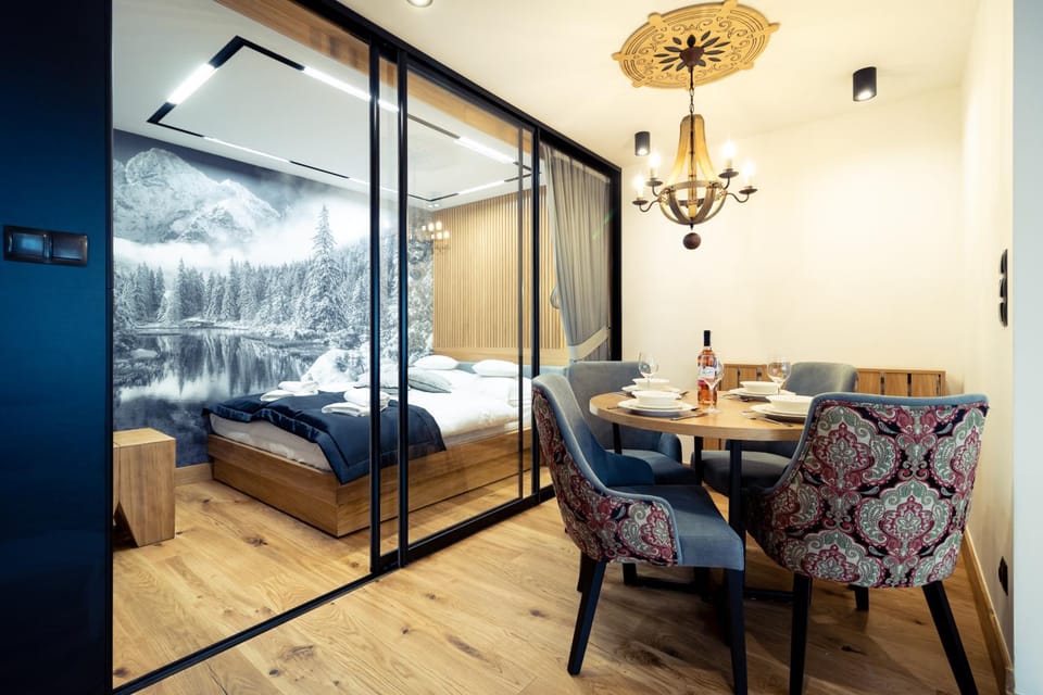 Bed, Living room, Bedroom