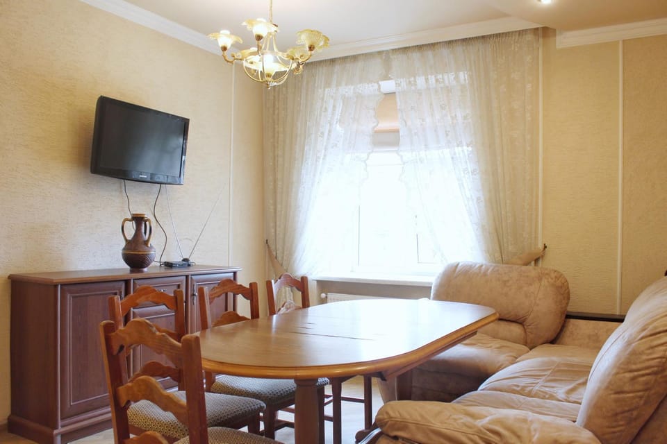 Communal lounge/ TV room, TV and multimedia, Living room, Seating area
