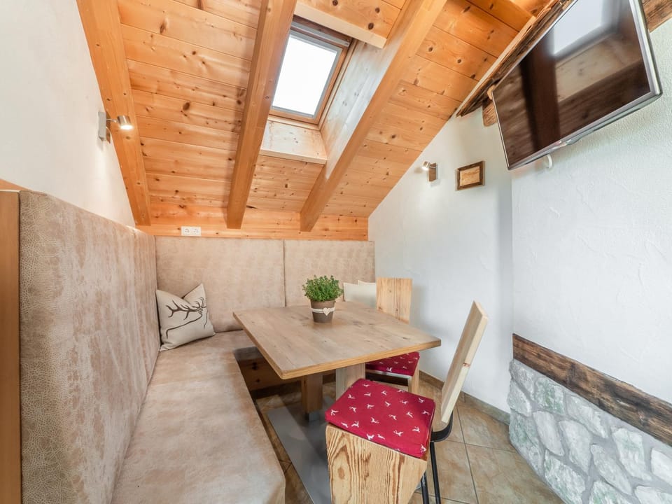 TV and multimedia, Balcony/Terrace, Living room, Dining area