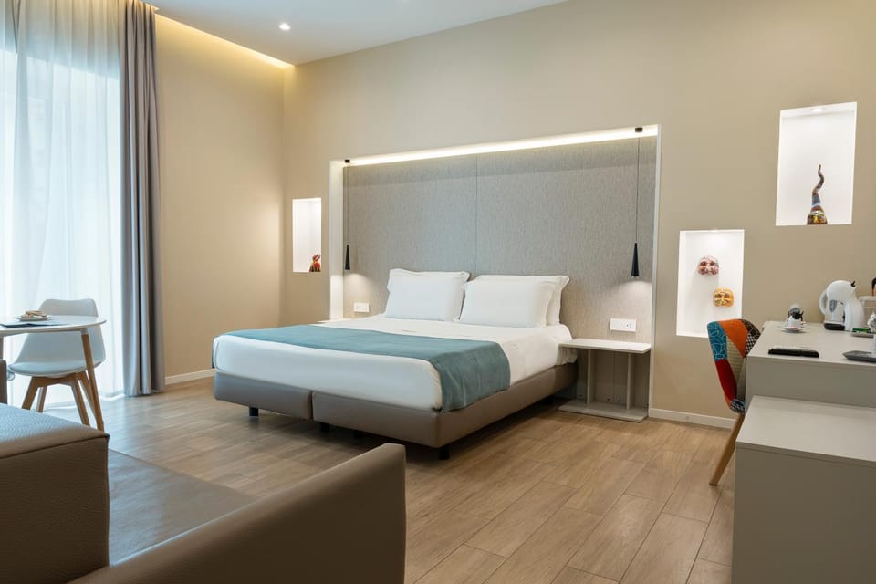 Bed, Photo of the whole room, Bedroom, hair dresser