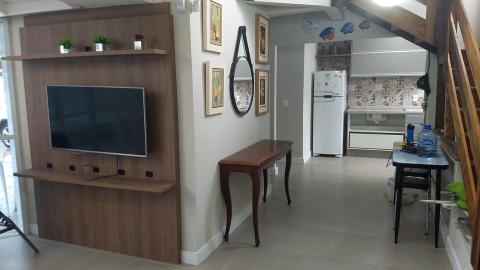 Casa com piscina House in Florianopolis