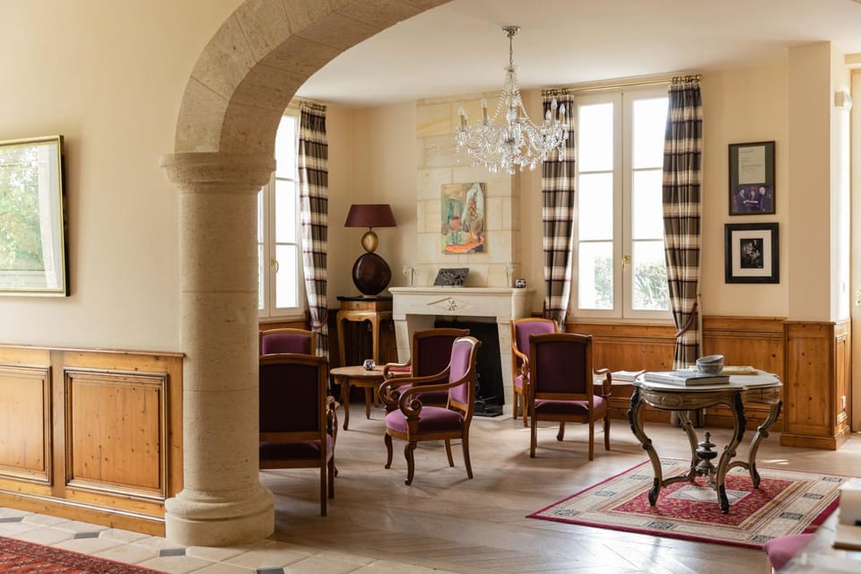 Communal lounge/ TV room, Lobby or reception, Lounge or bar, fireplace, fireplace