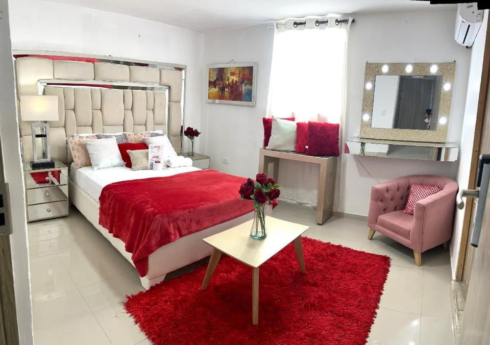 Bed, Living room, Seating area, Bedroom, air conditioner