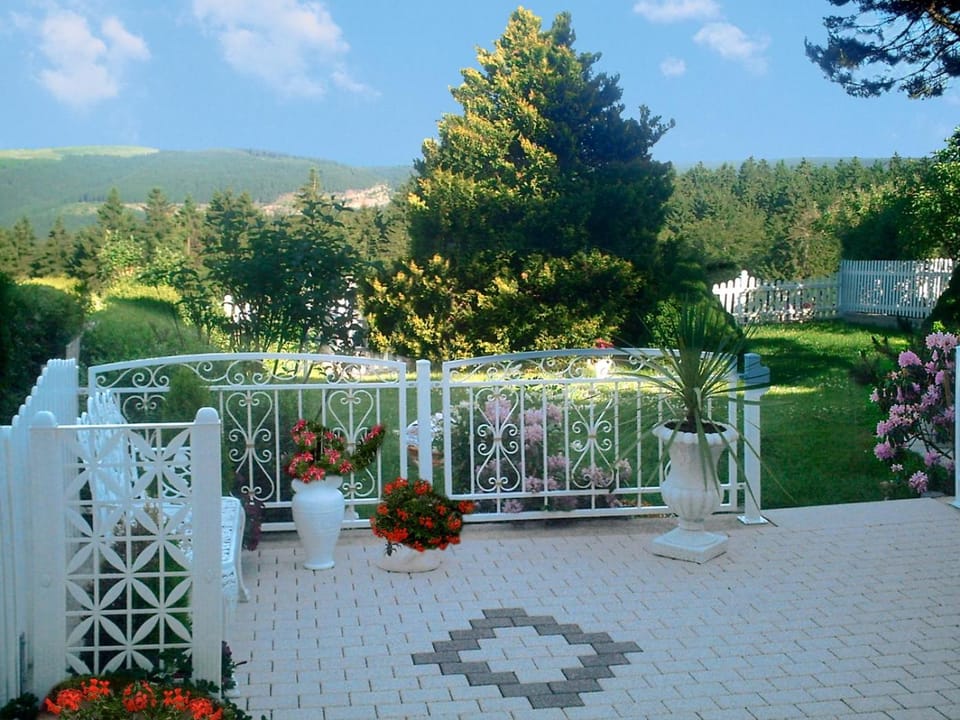 Garden, Balcony/Terrace, Garden view, Mountain view