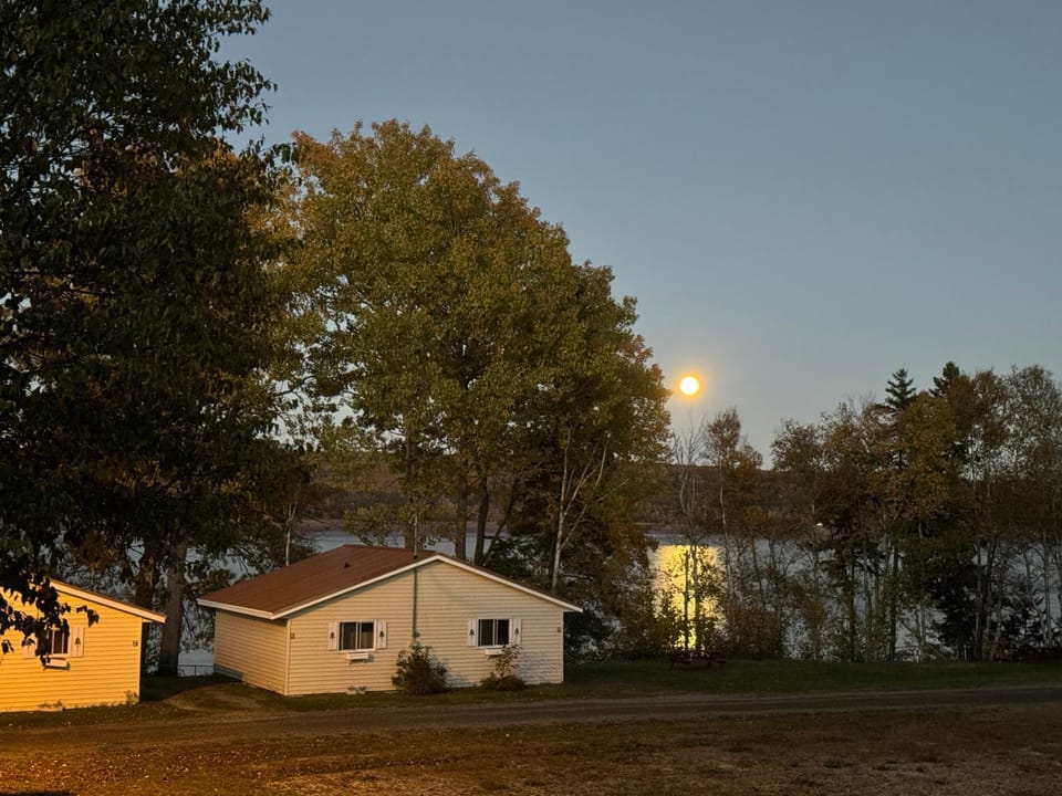 The Fundy Rocks Resort Motel in New Brunswick