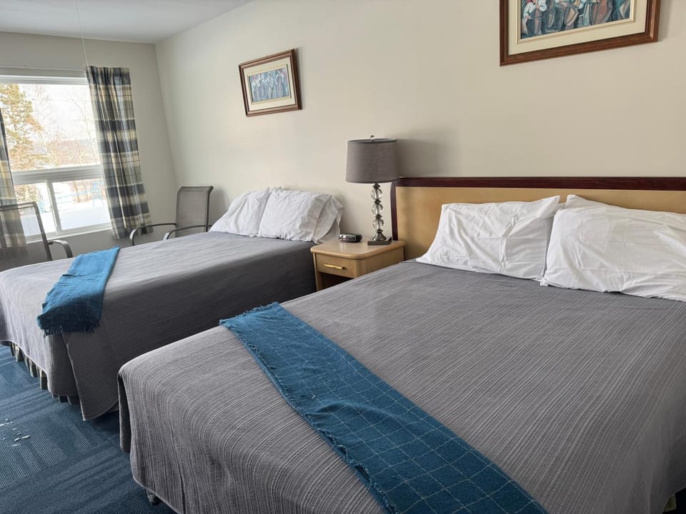 The Fundy Rocks Resort Motel in New Brunswick