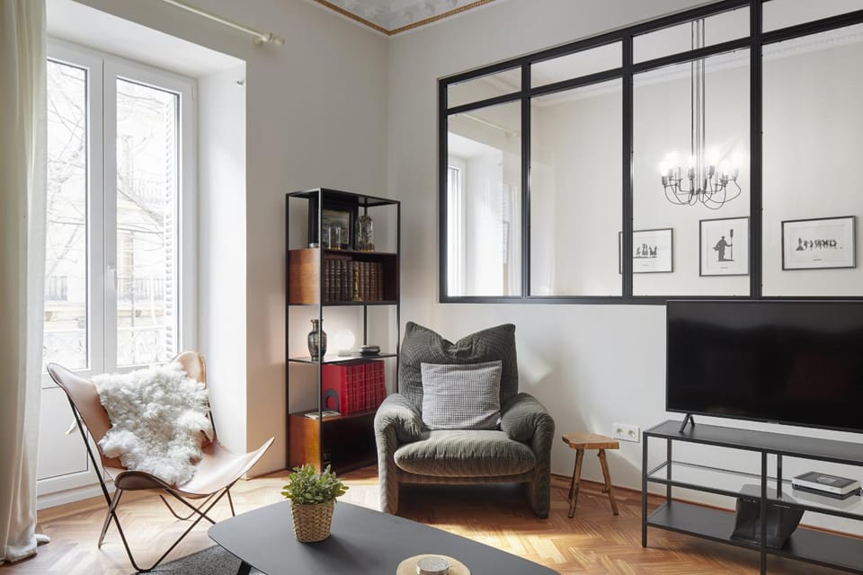 Library, TV and multimedia, Living room, Other, Seating area, hair dresser