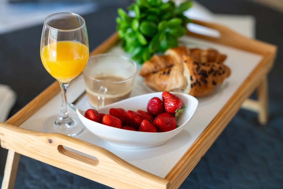 Food and drinks, Food