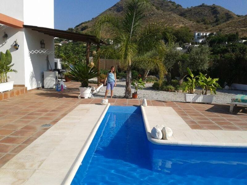 Villa El Nido Villa in Nerja