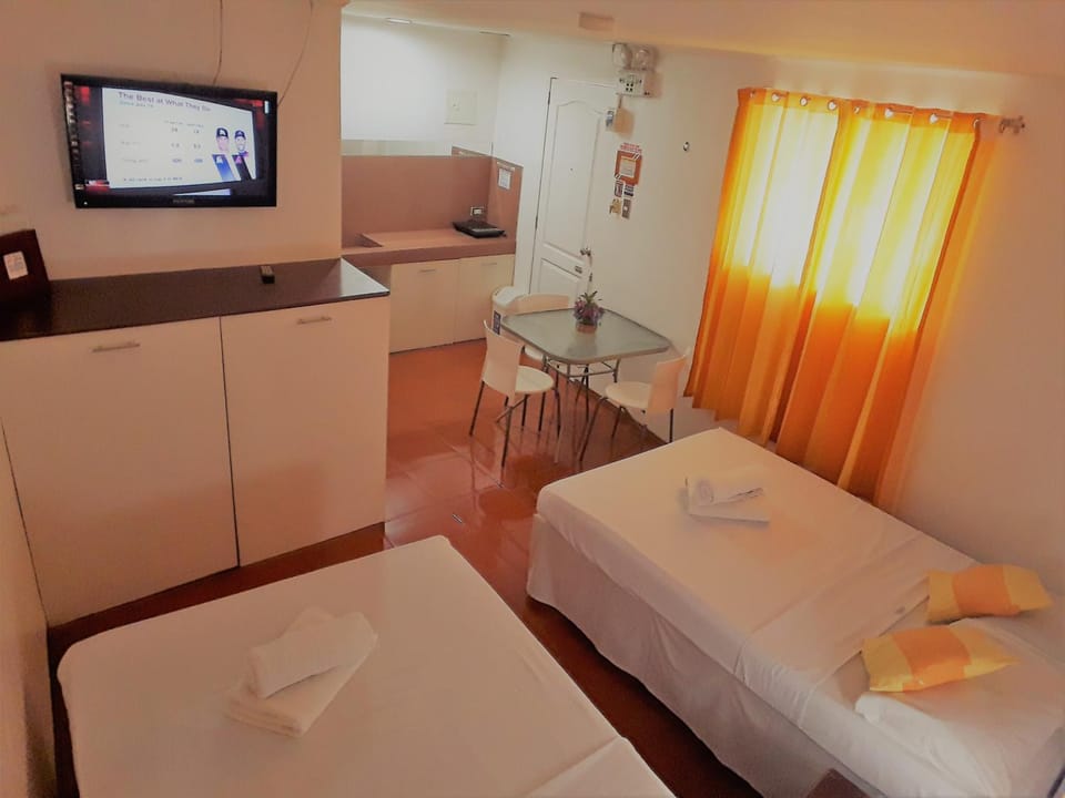 House of Big Brother Palawan Bed and Breakfast in Puerto Princesa