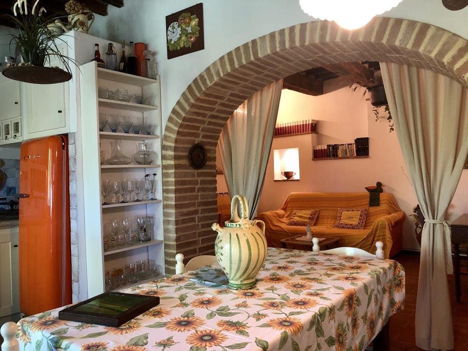 Living room, Other, Seating area, Dining area