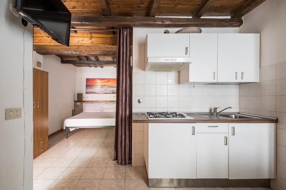 Kitchen or kitchenette
