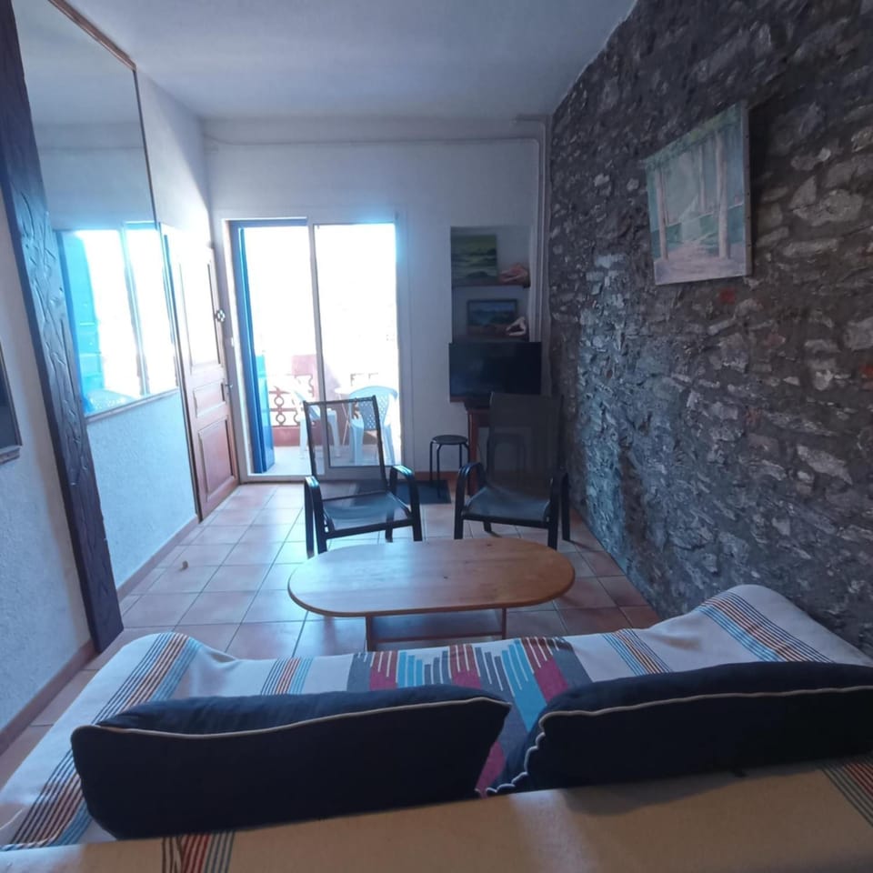 TV and multimedia, Balcony/Terrace, Living room