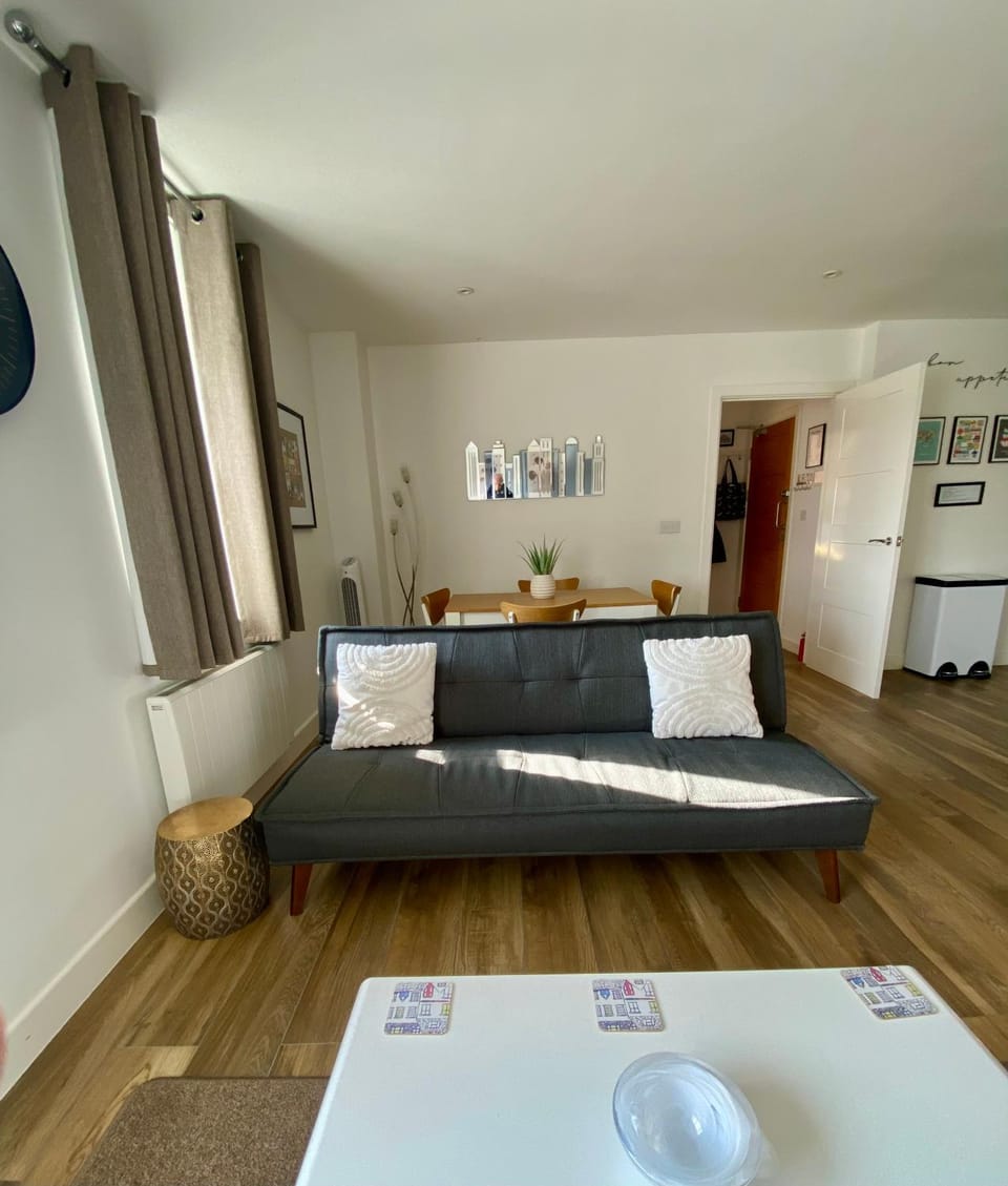 Rooftops Apartment Apartment in Aylesbury Vale
