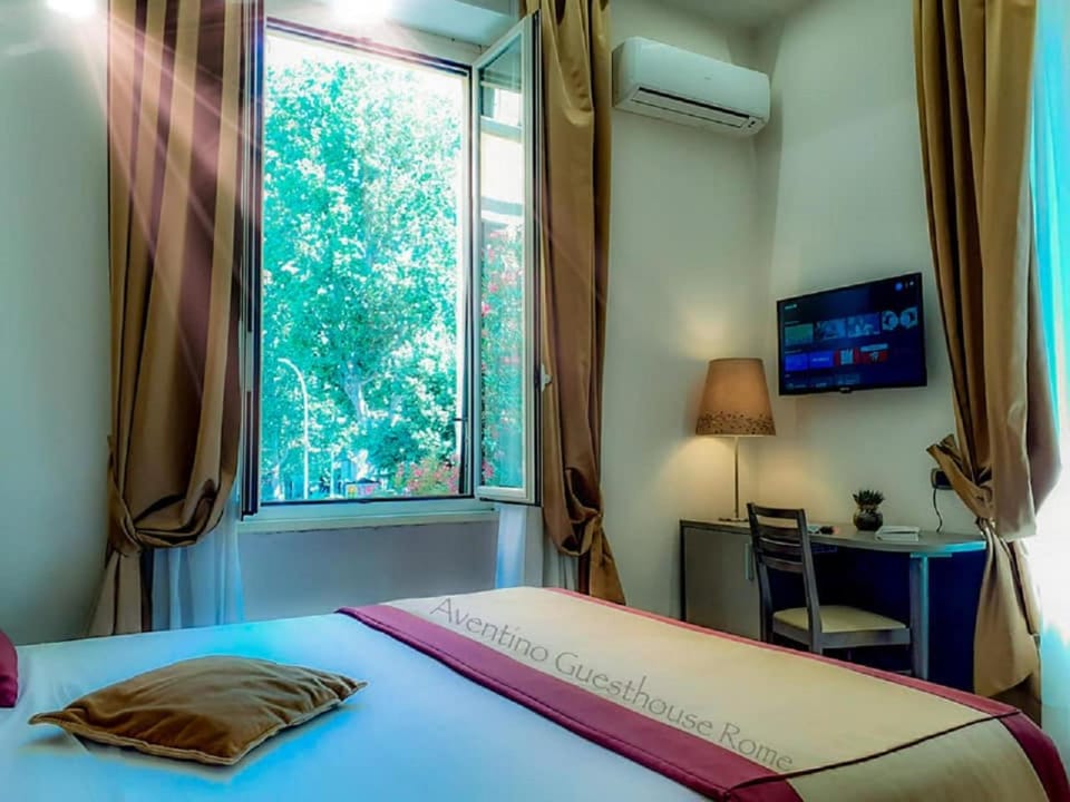 Aventino Guest House Bed and Breakfast in Rome