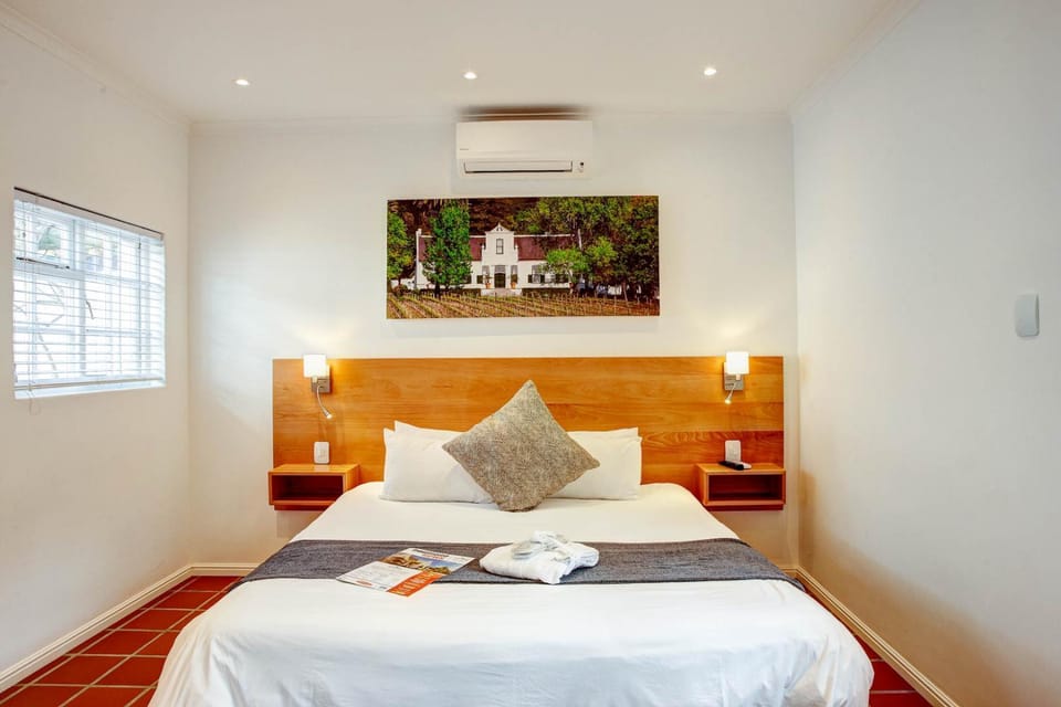 Albourne Guesthouse Bed and Breakfast in Cape Town