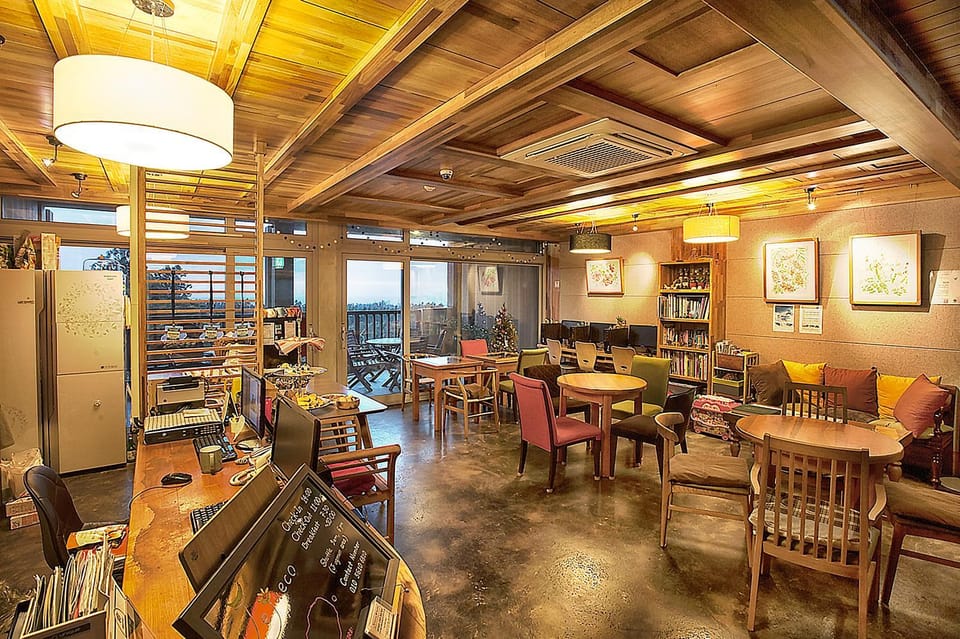 Restaurant/places to eat, Lobby or reception, Lounge or bar