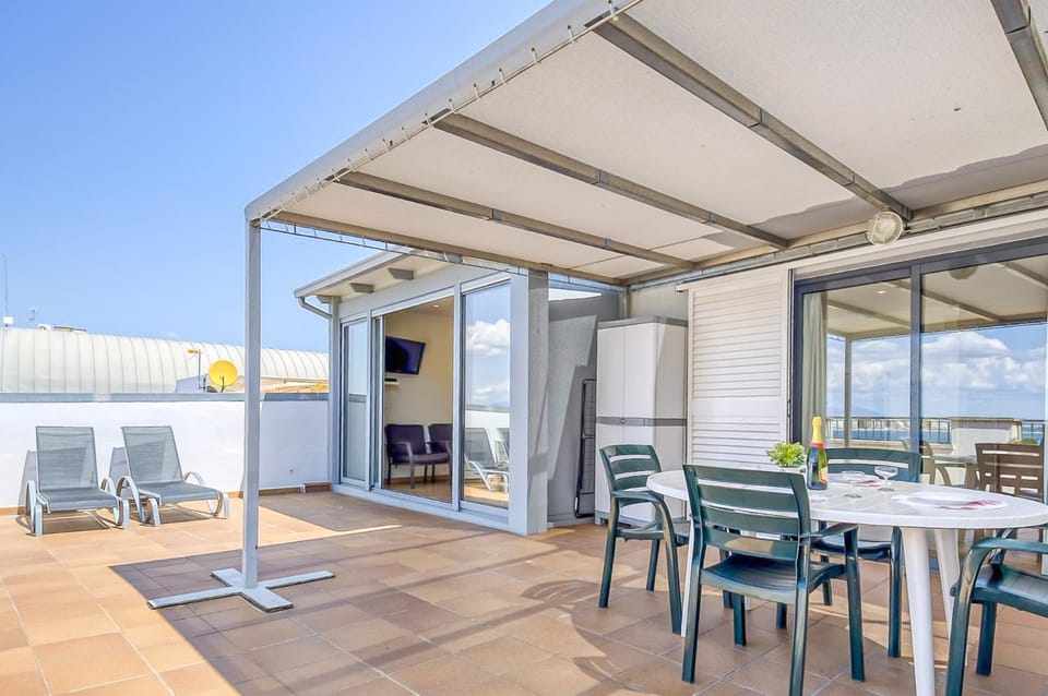 Balcony/Terrace, Dining area