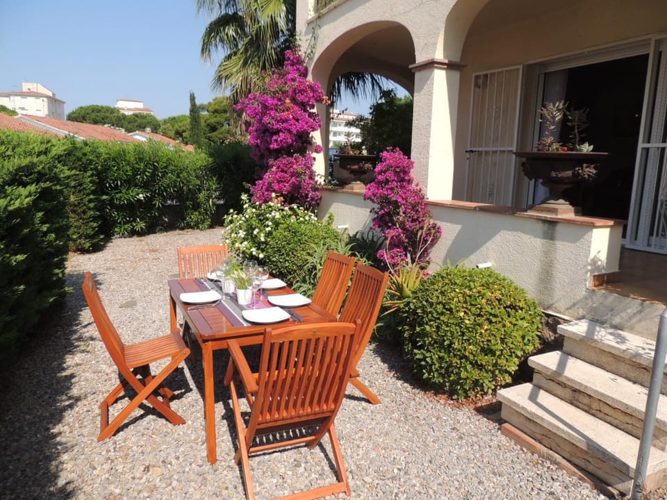 Patio, BBQ facilities, Other