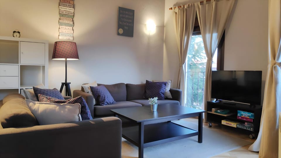 Communal lounge/ TV room, Living room, Meeting/conference room