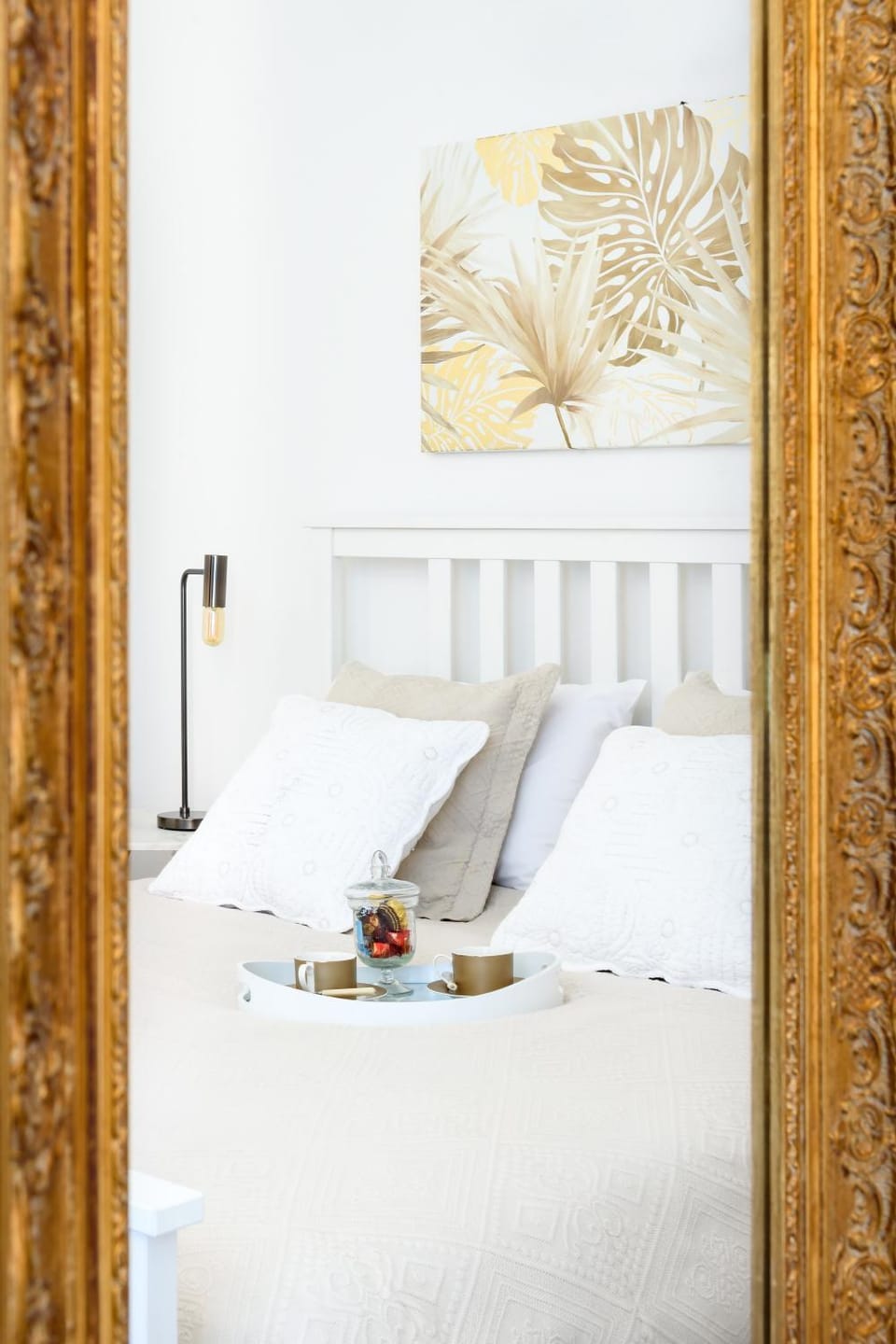 Lora Como Apartment, free private parking Apartment in Como