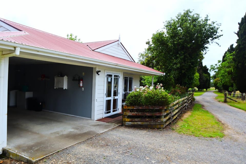 Property building, Parking