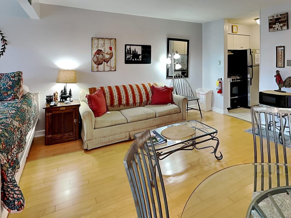 Living room, Seating area, furniture, kitchen