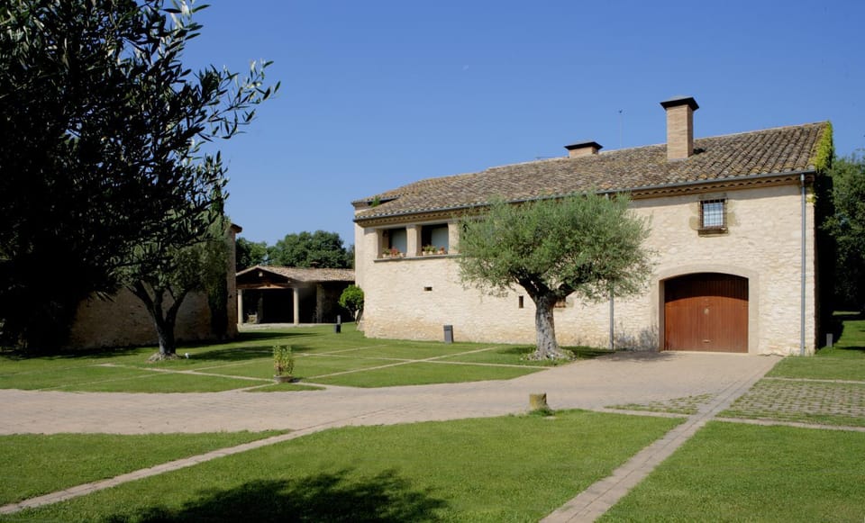 Luxuriously restored farmhouse near Girona in the heart of Catalunya Villa in Selva