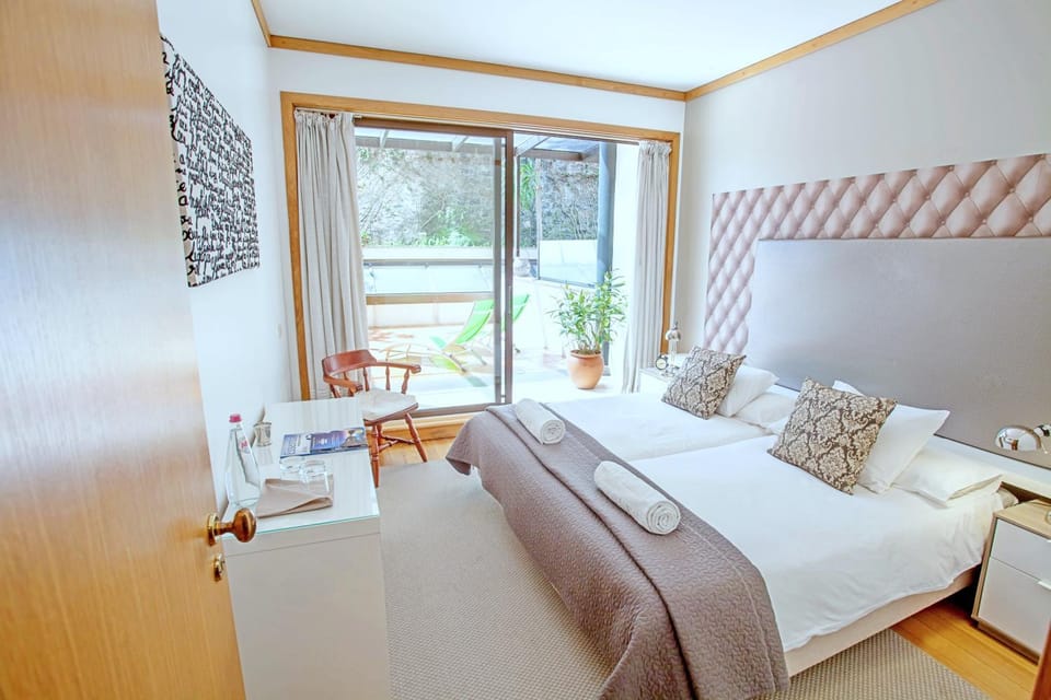 Bedroom, Garden view
